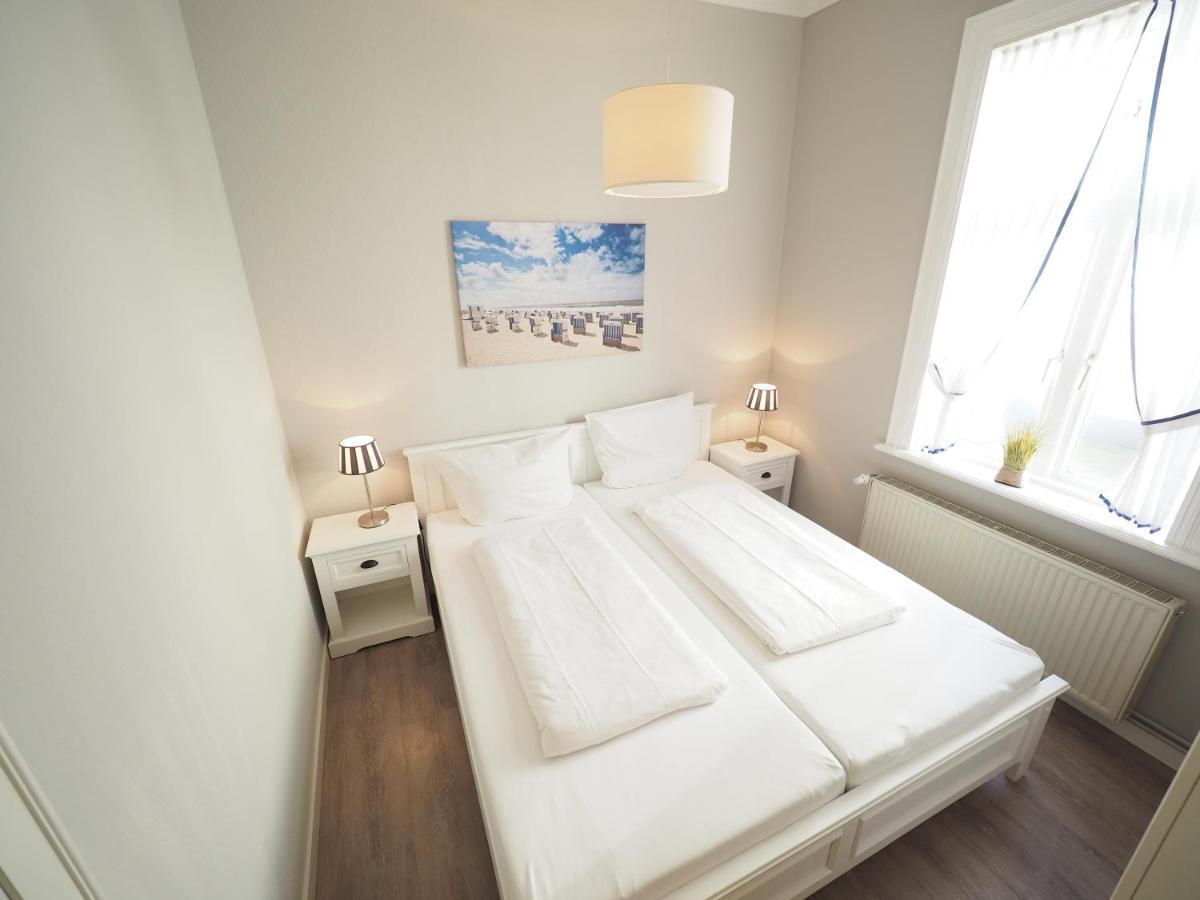 Haus Neptun App. 2 Apartment Westerland Exterior photo